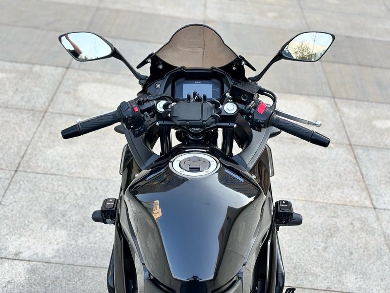 二手豪爵铃木GSX250R