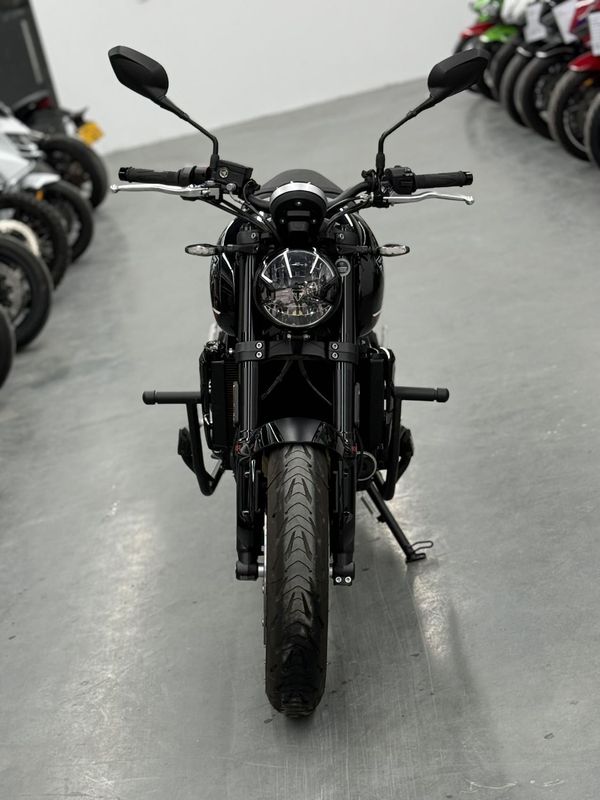 二手凯旋Trident 660