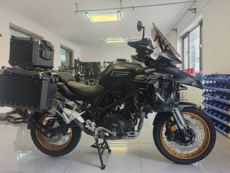 二手贝纳利TRK552