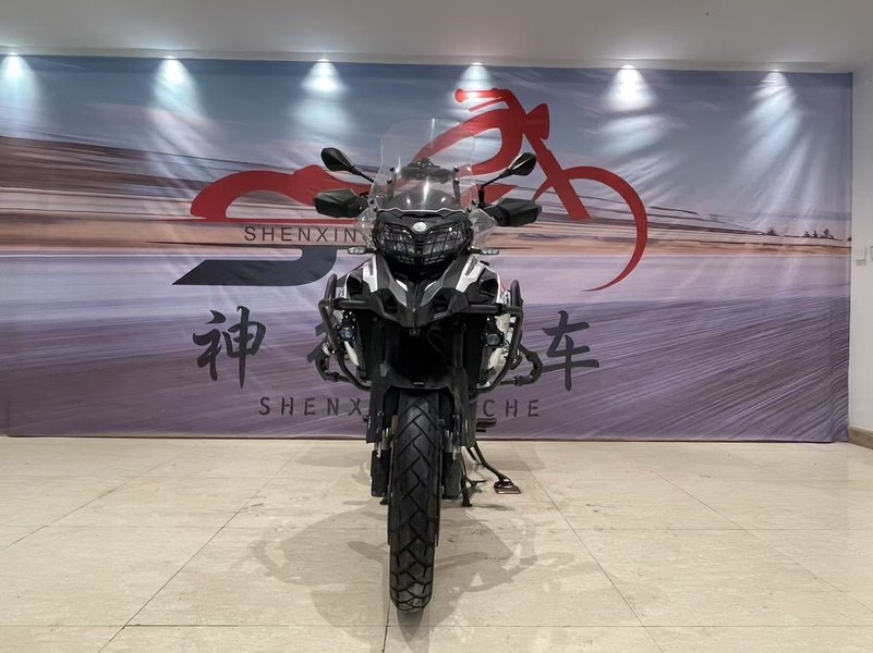 二手贝纳利金鹏 TRK502