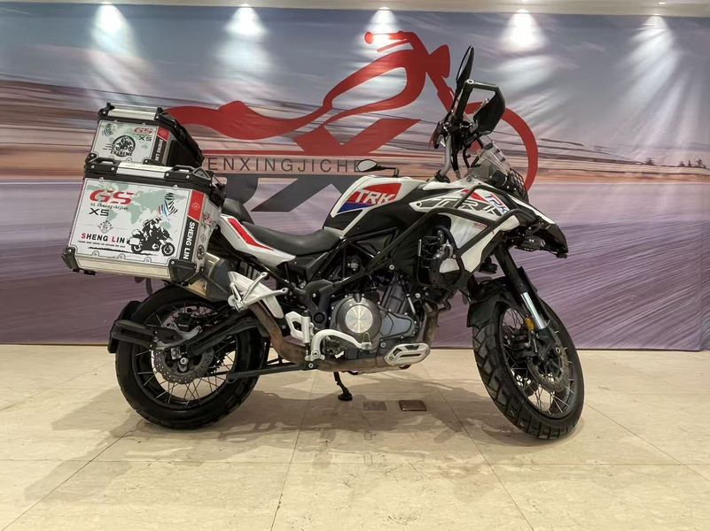 二手贝纳利金鹏 TRK502