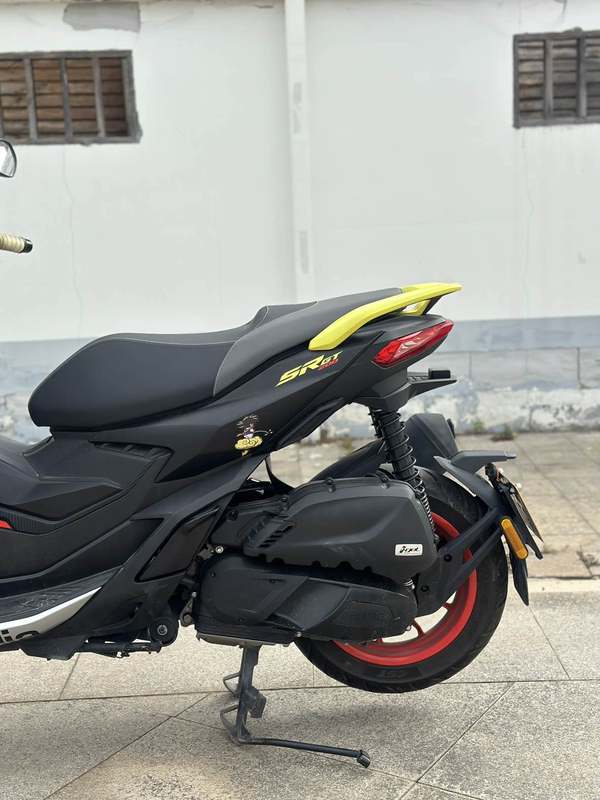 二手阿普利亚SR GT 200