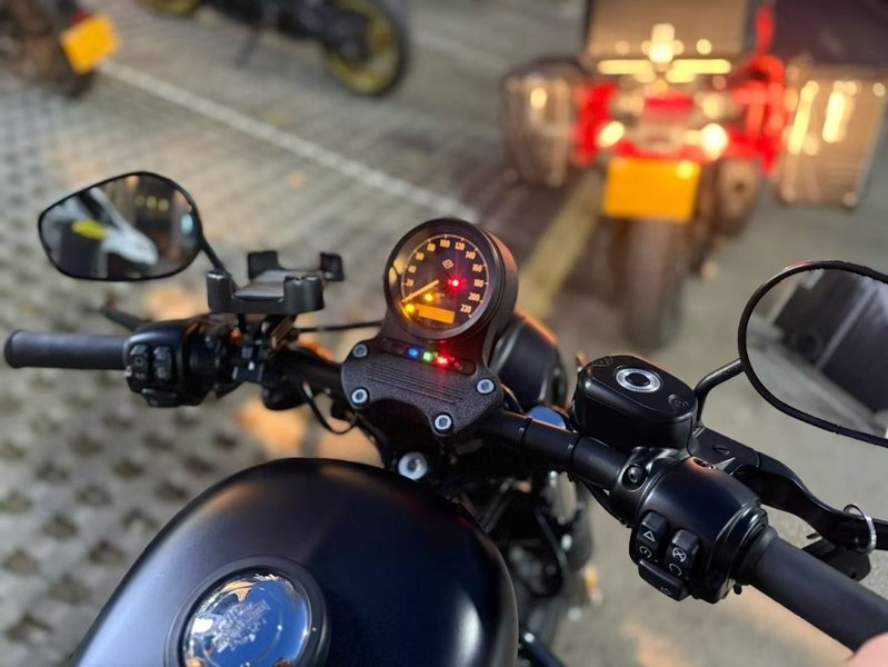 二手哈雷戴维森Iron883 硬汉