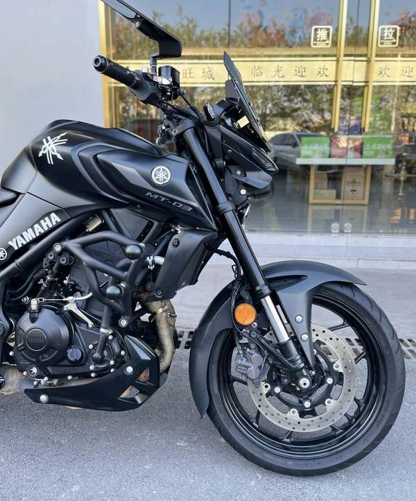 二手雅马哈MT-03