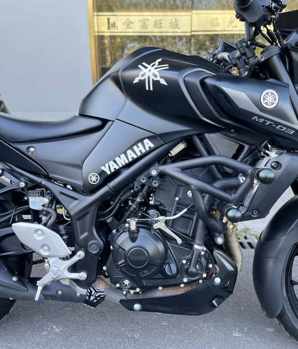 二手雅马哈MT-03