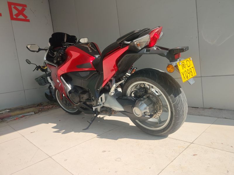二手本田VFR 1200F