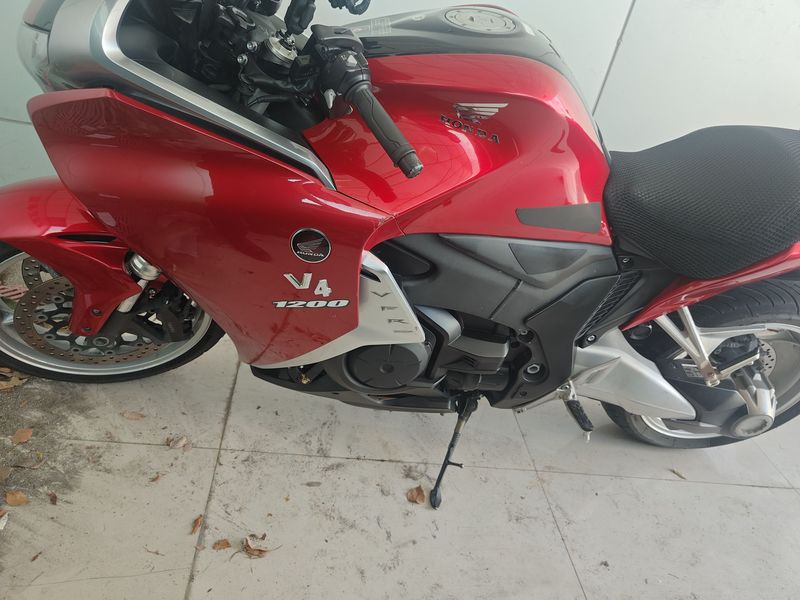二手本田VFR 1200F