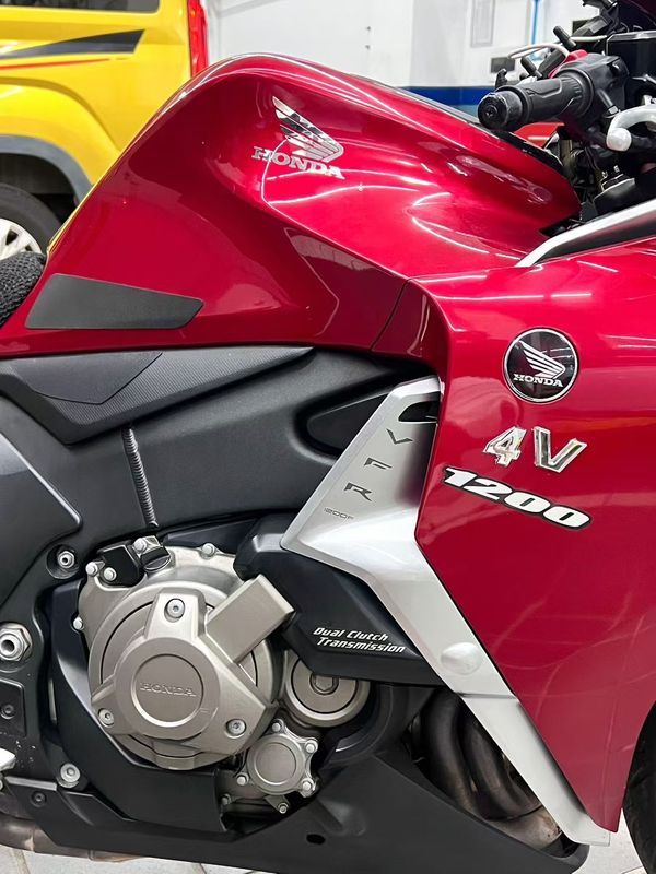 二手本田VFR 1200F