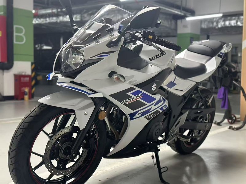 二手豪爵铃木GSX250R