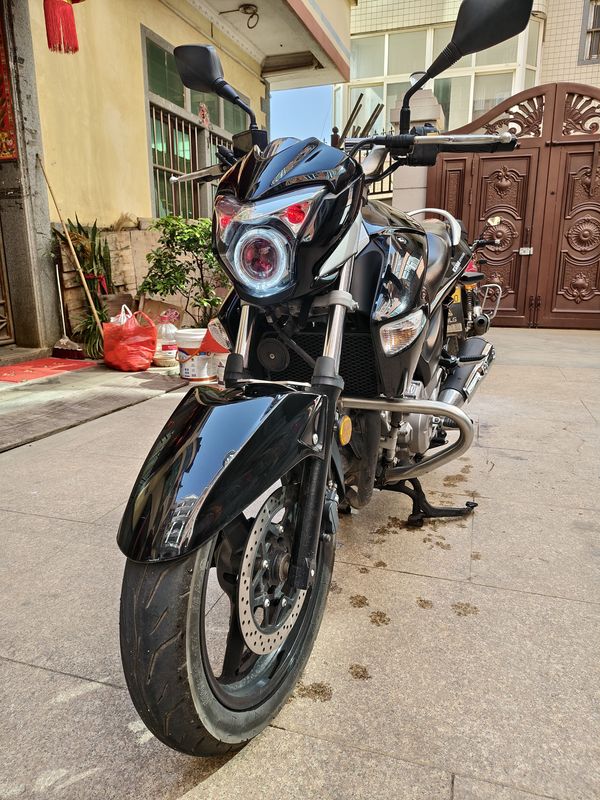 二手豪爵铃木骊驰 GW250