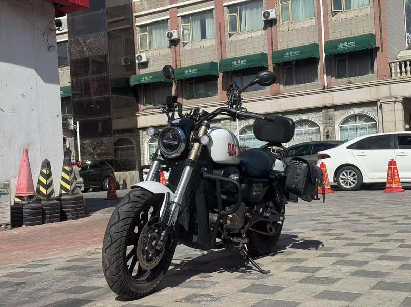 二手QJMOTOR闪300