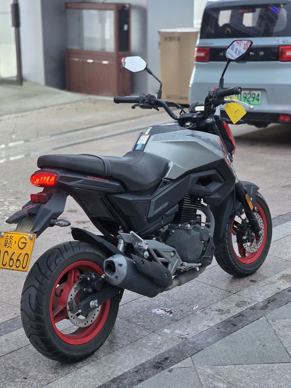 二手春风ST狒狒