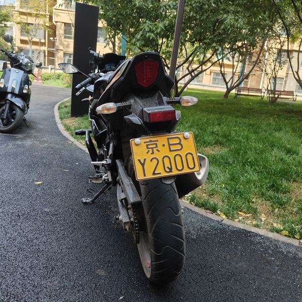 二手豪爵铃木GSX250R