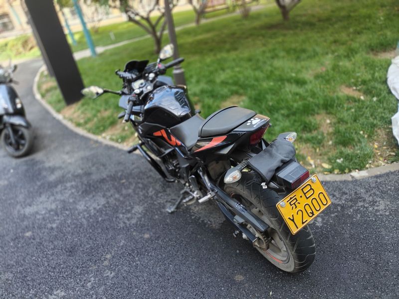 二手豪爵铃木GSX250R