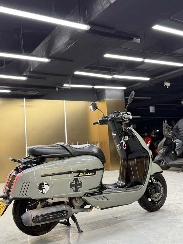 二手维多利亚Sixties 300i