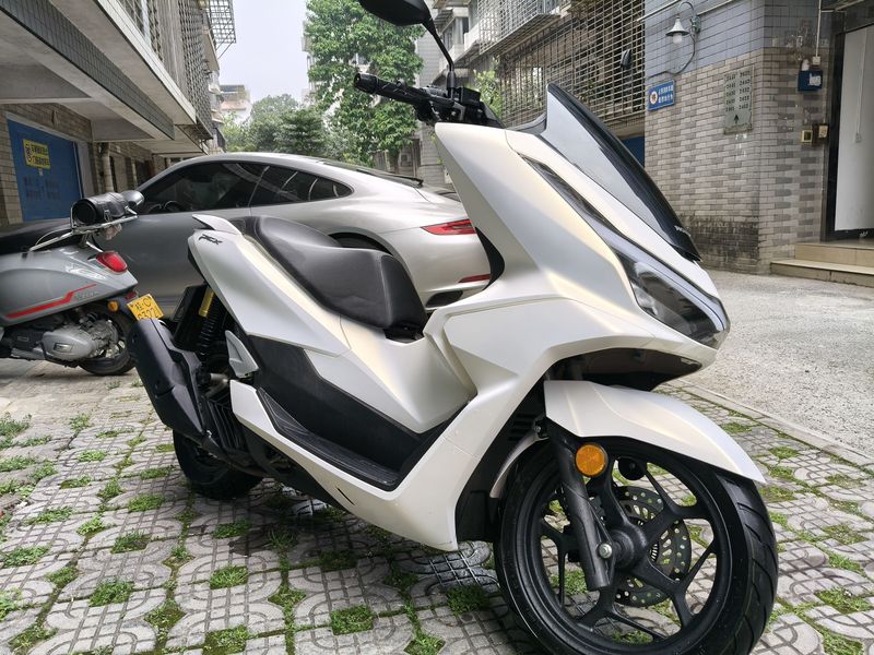 二手五羊本田PCX