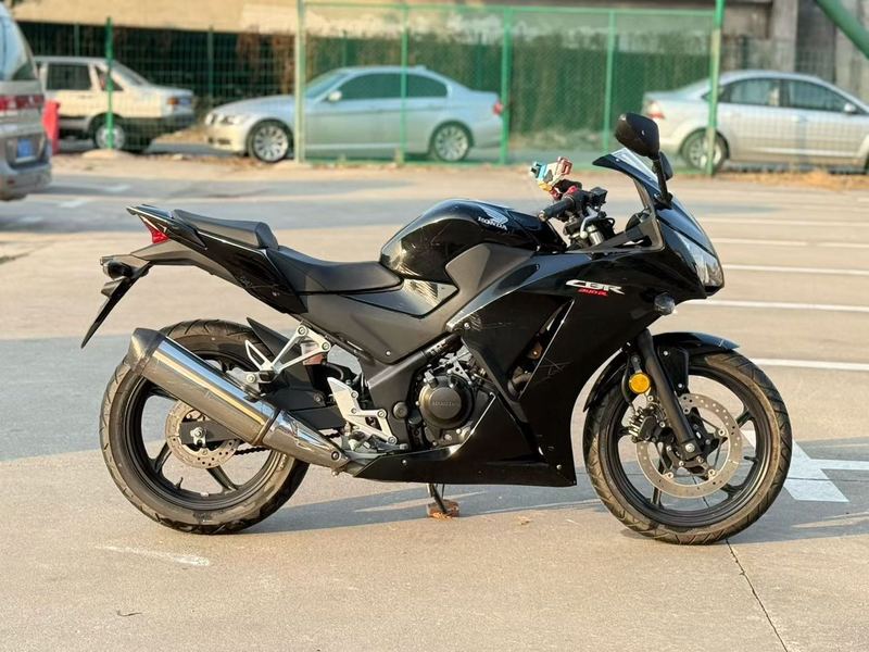 二手本田CBR300R