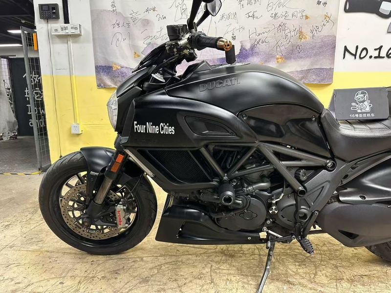 二手杜卡迪Diavel Carbon