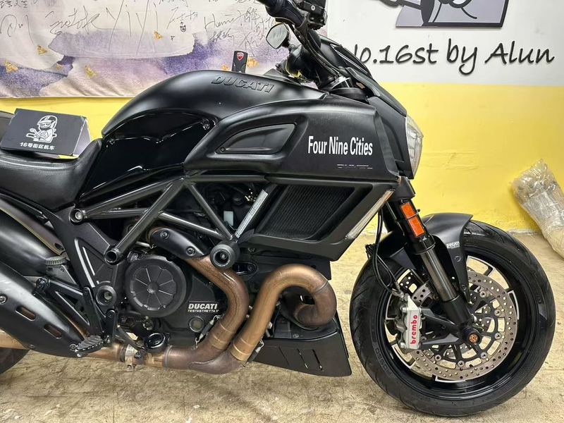 二手杜卡迪Diavel Carbon