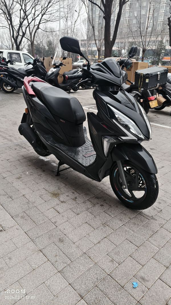 二手新大洲本田裂行 RX125Fi