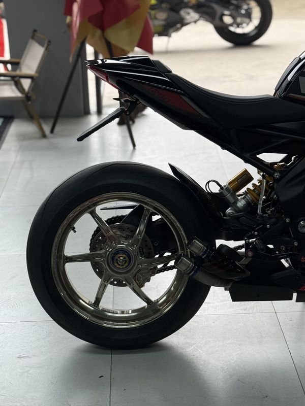 二手凯旋Speed Triple 1200