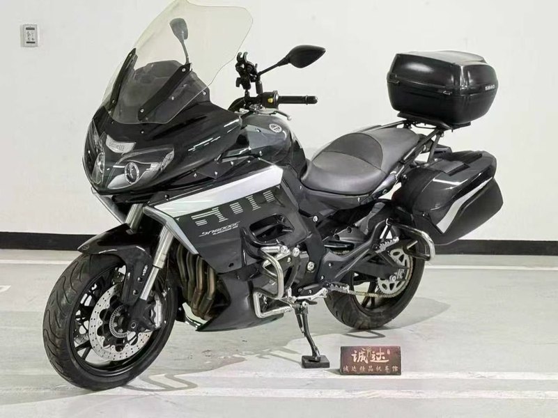 二手贝纳利600GC