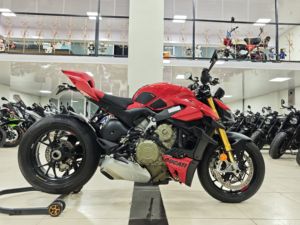 二手杜卡迪Street Fighter V4