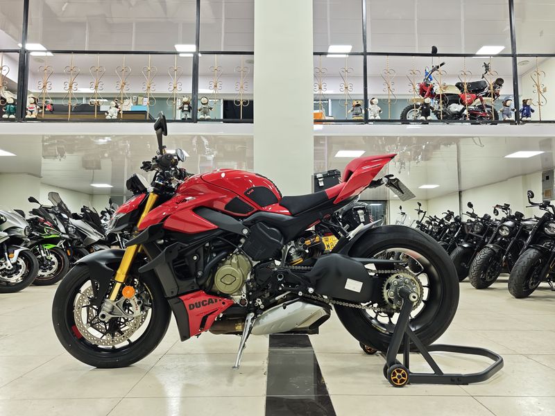 二手杜卡迪Street Fighter V4