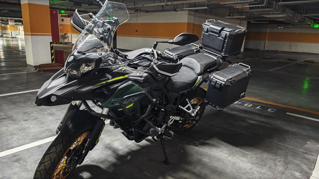 二手贝纳利金鹏 TRK502