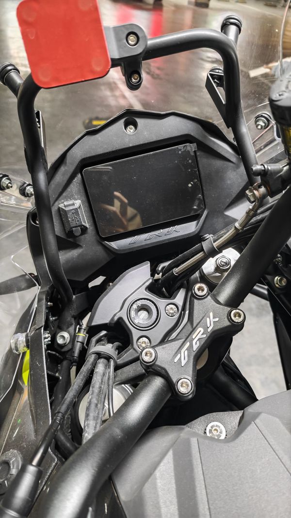 二手贝纳利金鹏 TRK502