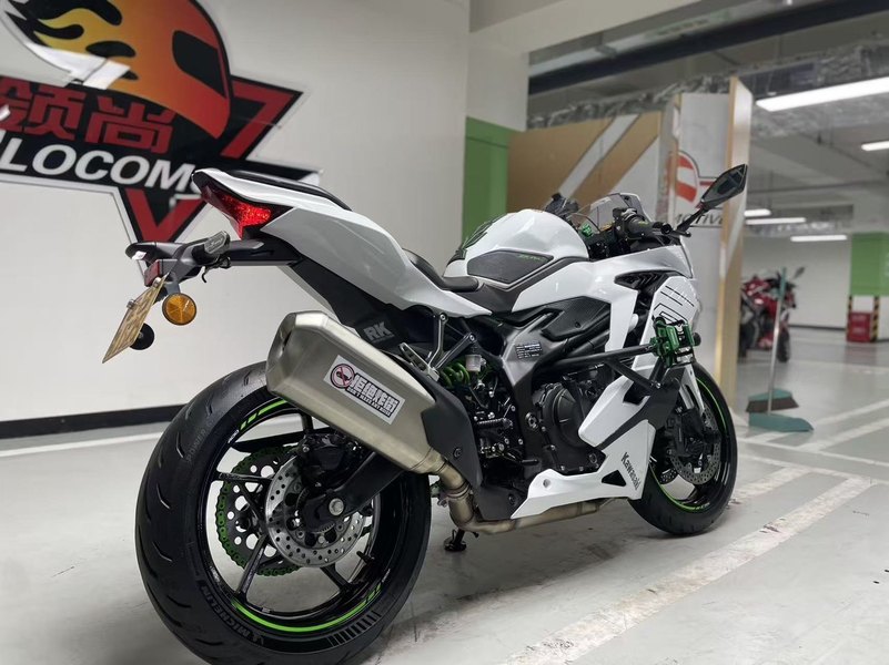 二手川崎ZX-4R
