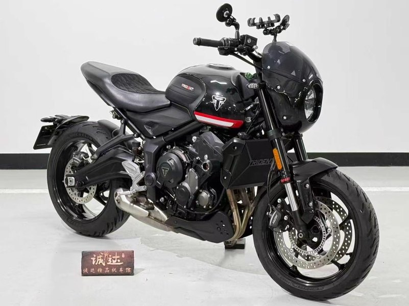 二手凯旋Trident 660