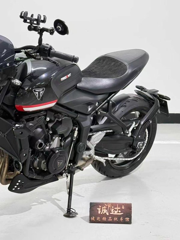 二手凯旋Trident 660