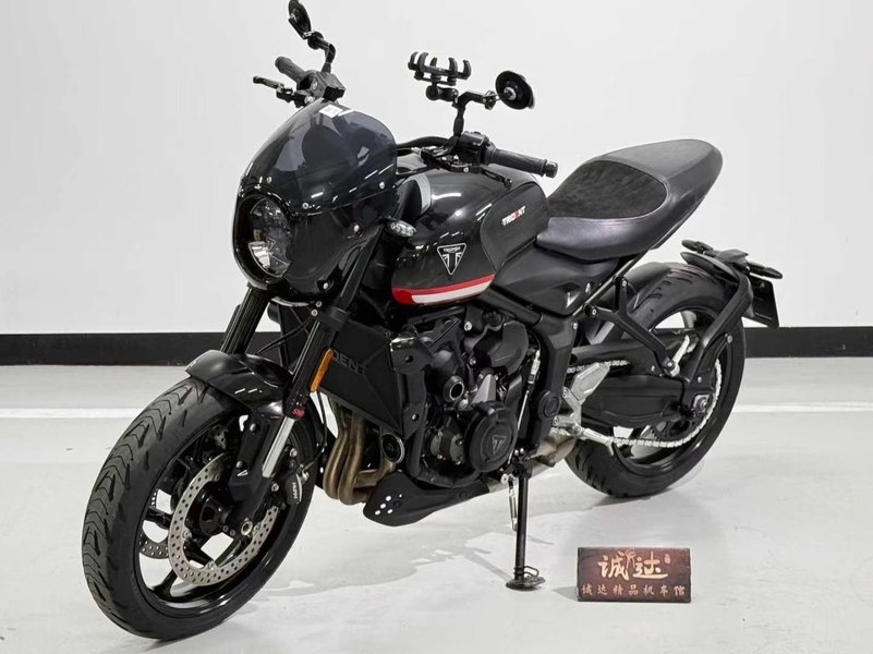 二手凯旋Trident 660