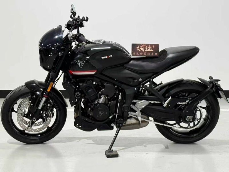 二手凯旋Trident 660