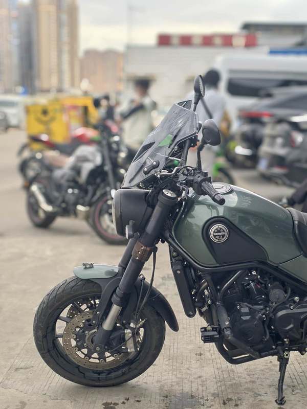 二手贝纳利幼狮 Leoncino 500