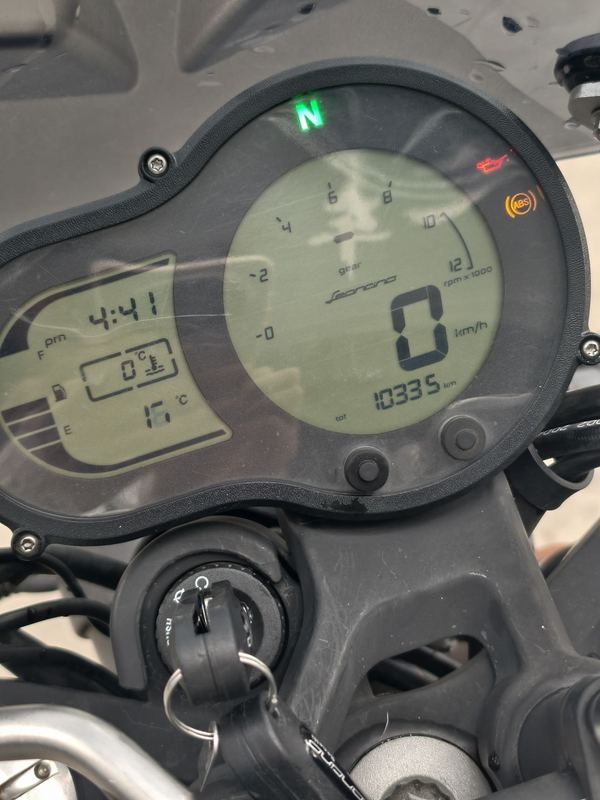 二手贝纳利幼狮 Leoncino 500