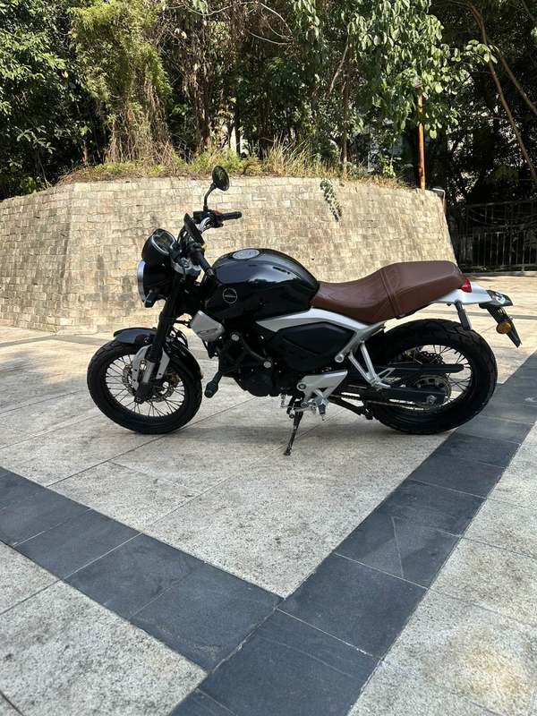 二手五羊本田鸷道 CB190SS