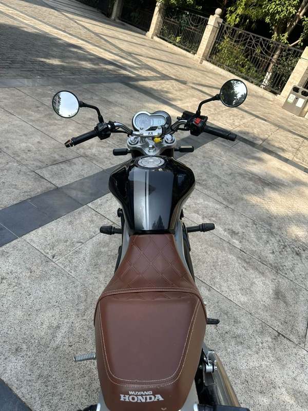 二手五羊本田鸷道 CB190SS