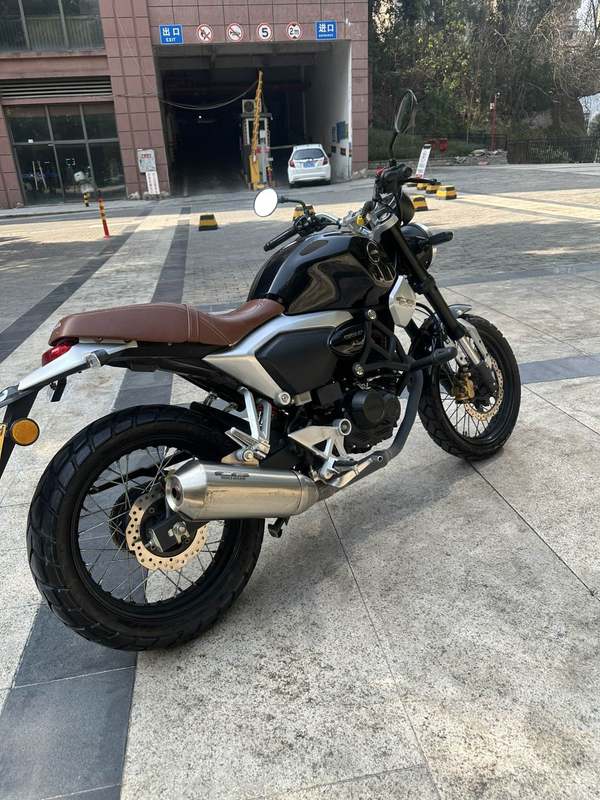 二手五羊本田鸷道 CB190SS