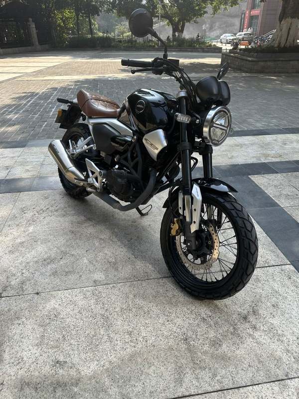 二手五羊本田鸷道 CB190SS