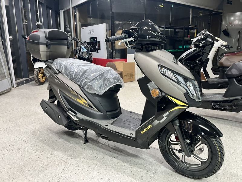 二手济南铃木优驿 UE125T