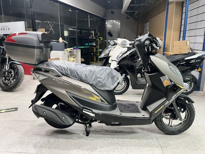 二手济南铃木优驿 UE125T