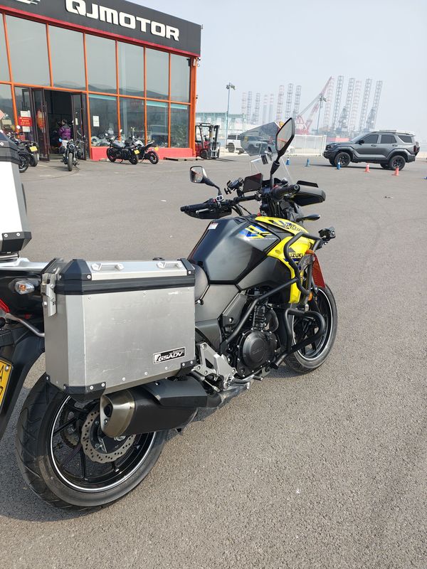 二手豪爵铃木DL250