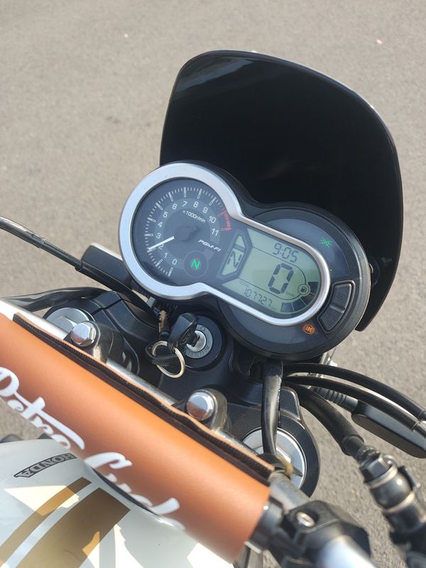 二手五羊本田鸷道 CB190SS