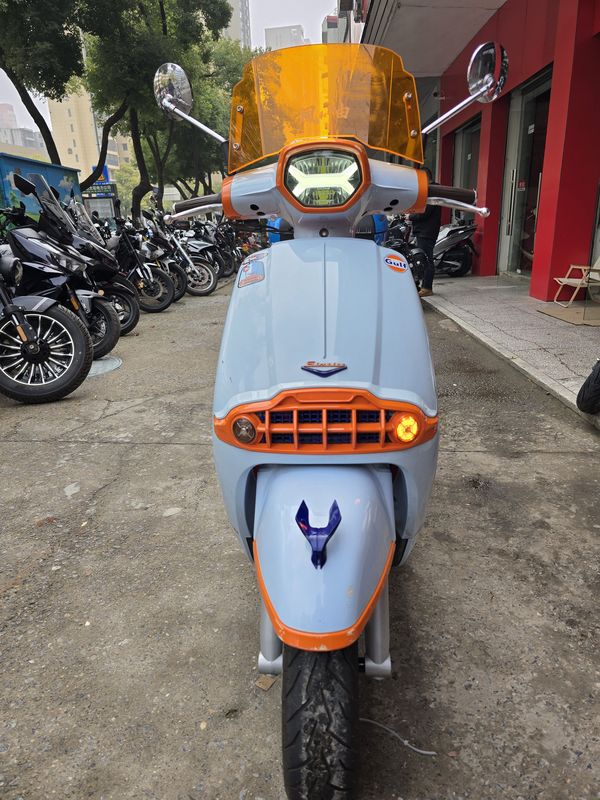 二手维多利亚Sixties 250Si