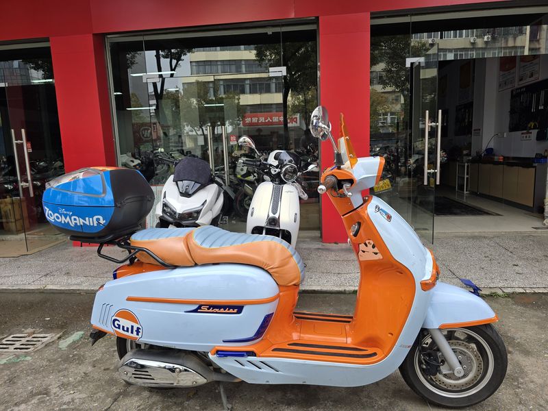 二手维多利亚Sixties 250Si