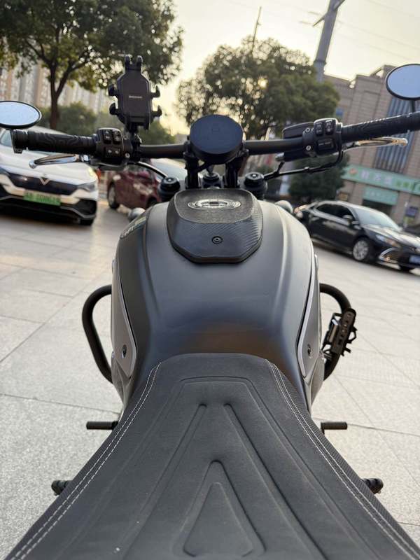 二手QJMOTOR闪600