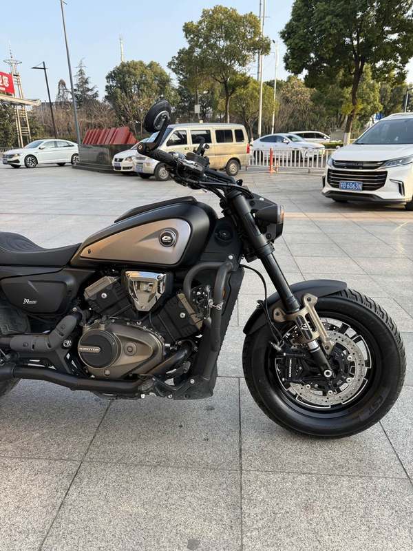 二手QJMOTOR闪600