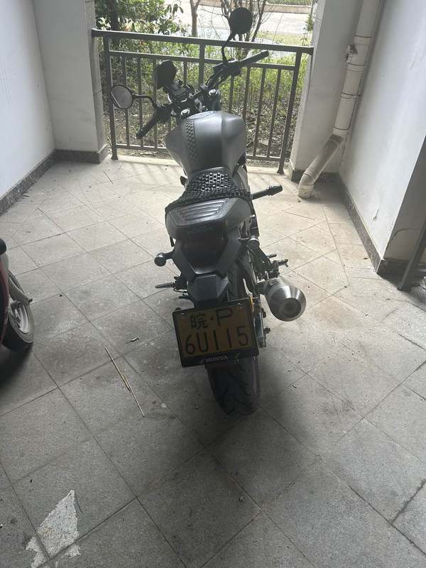 二手五羊本田鸷道 CB190SS